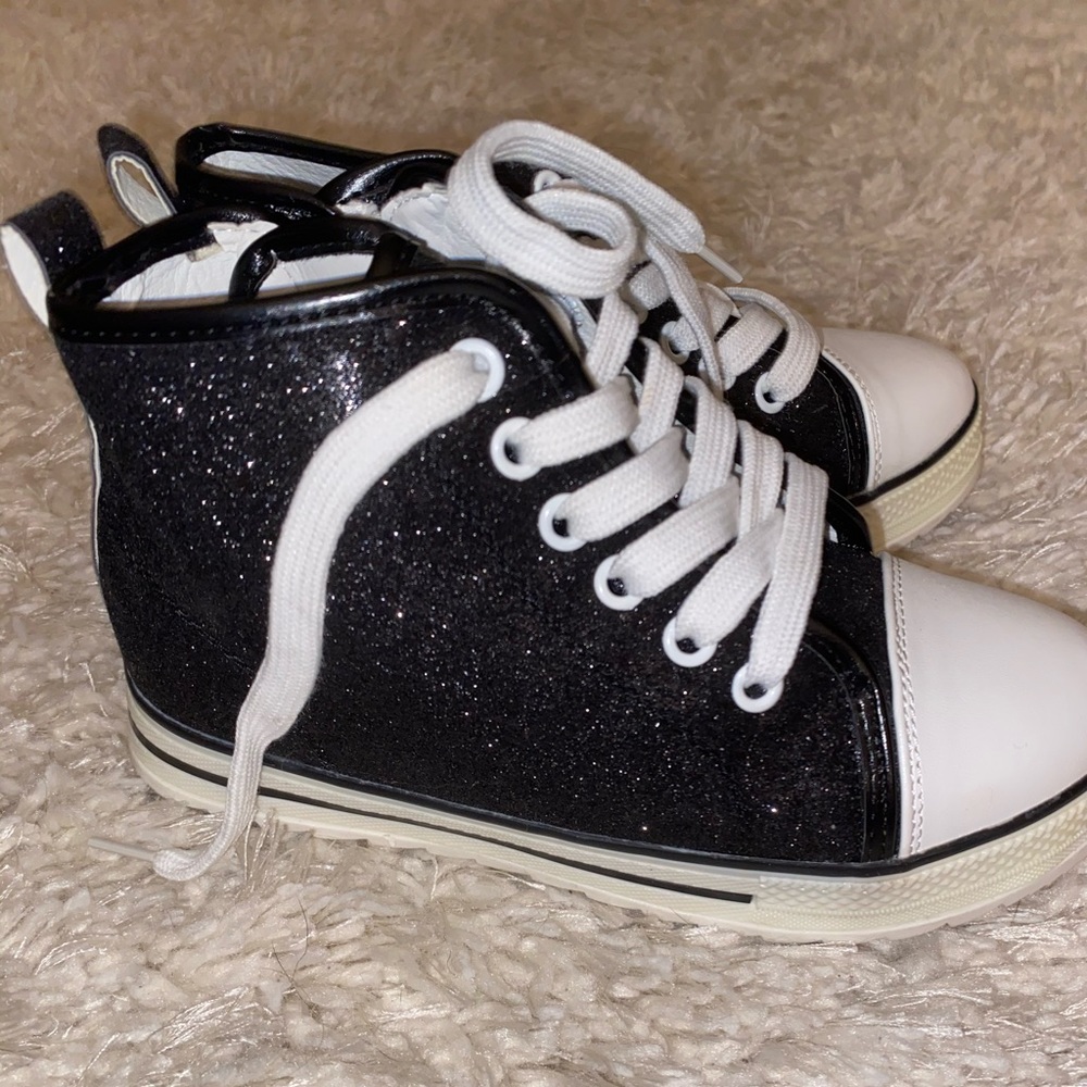 Girls black sparkly hightop shoes!